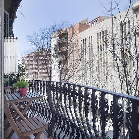 Aparteasy - Authentic Family Apartment Barselona Dış mekan fotoğraf