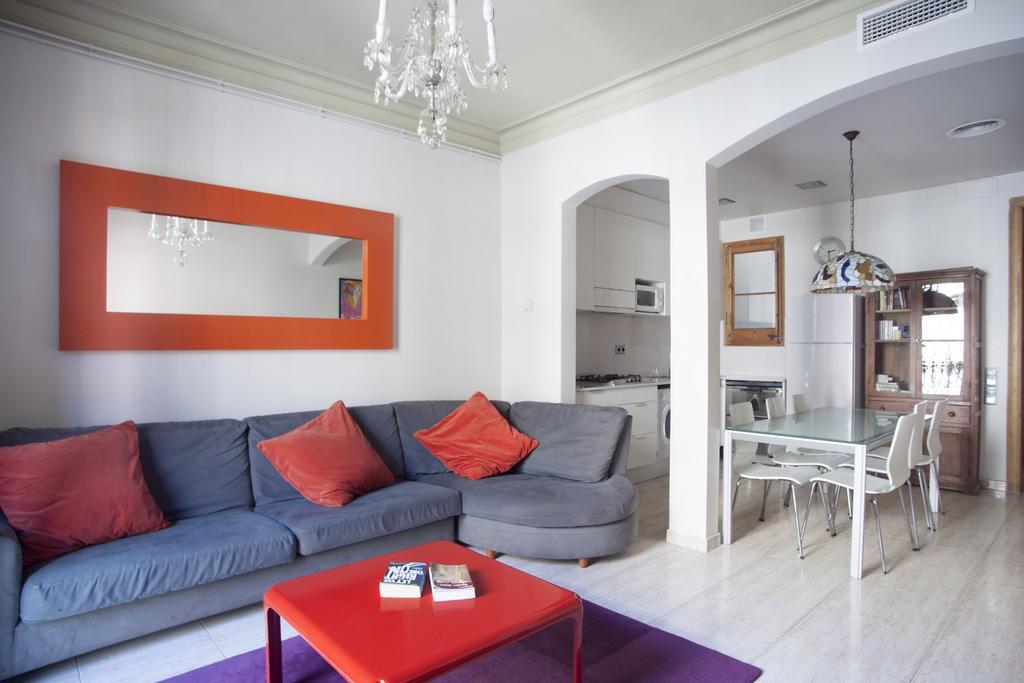 Aparteasy - Authentic Family Apartment Barselona Dış mekan fotoğraf