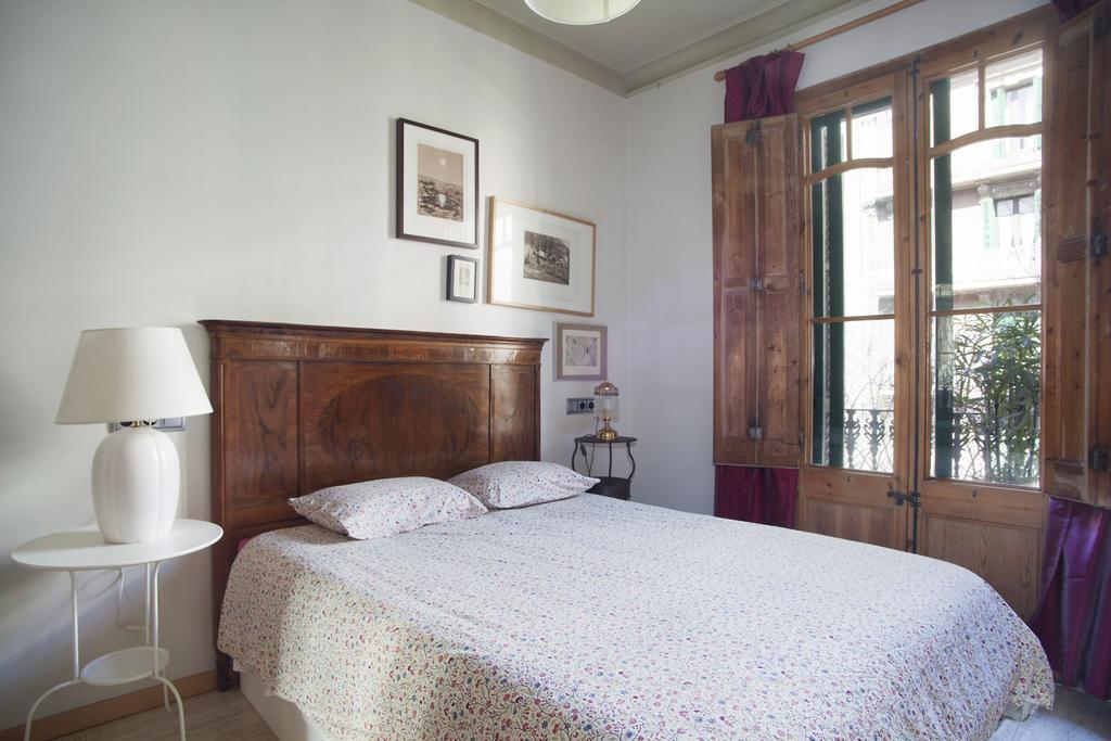Aparteasy - Authentic Family Apartment Barselona Dış mekan fotoğraf